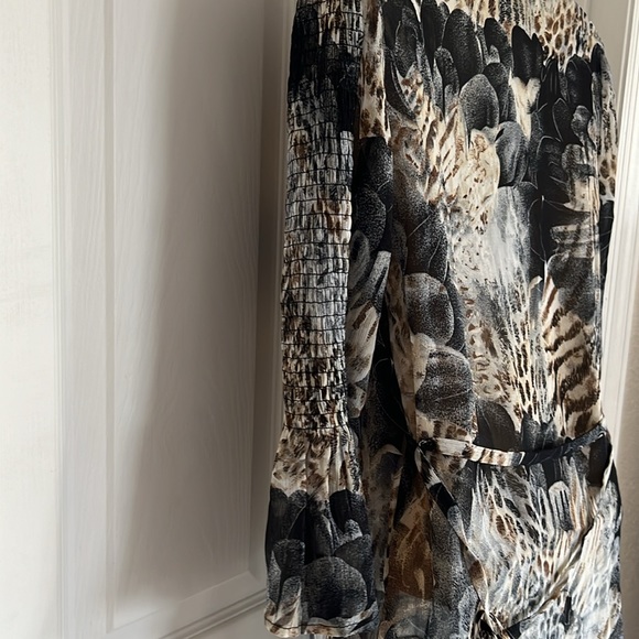 Alberto Makali blouse - Picture 9 of 12